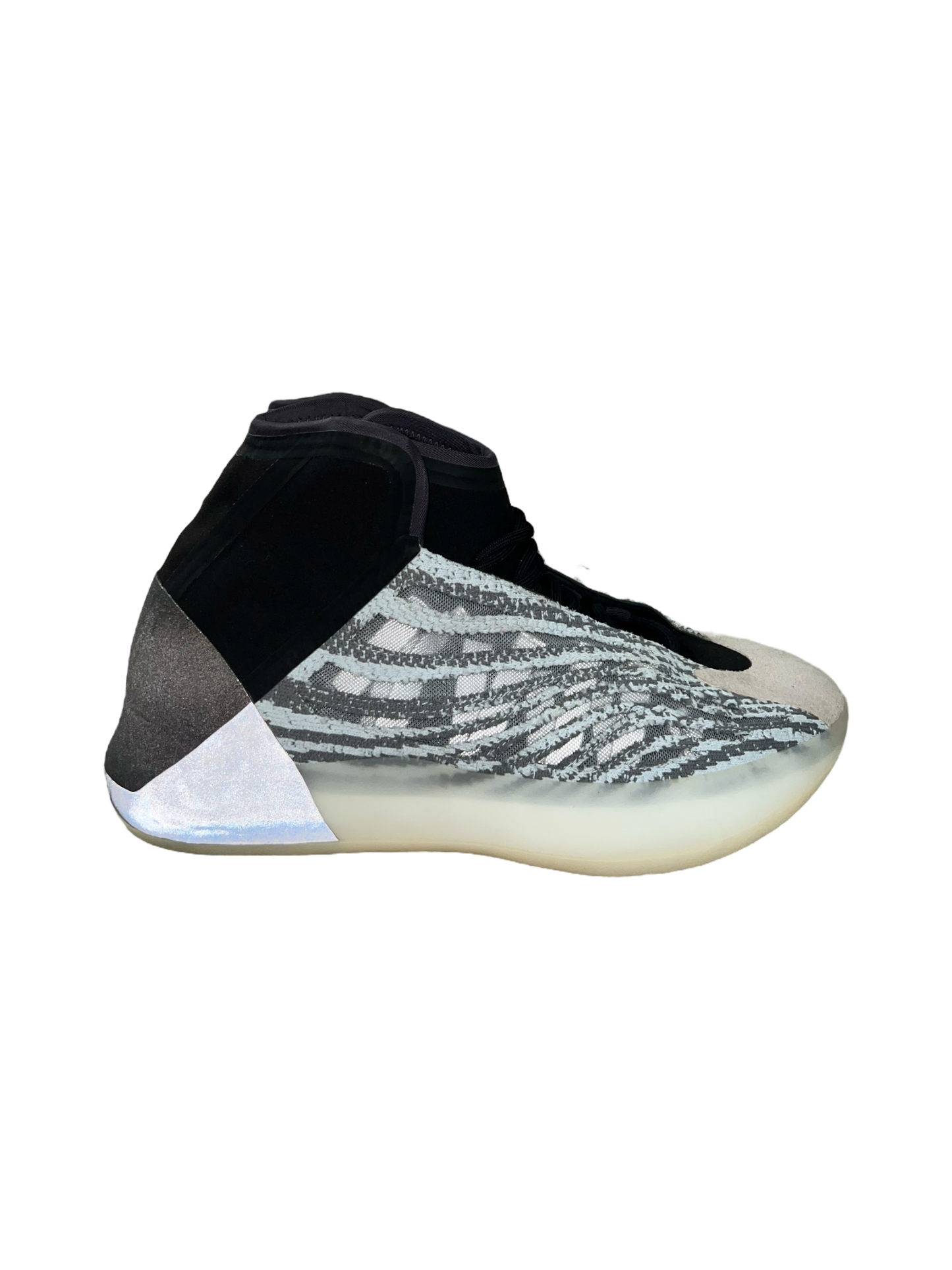 YZY Adidas QNTM BSKTBL Sample