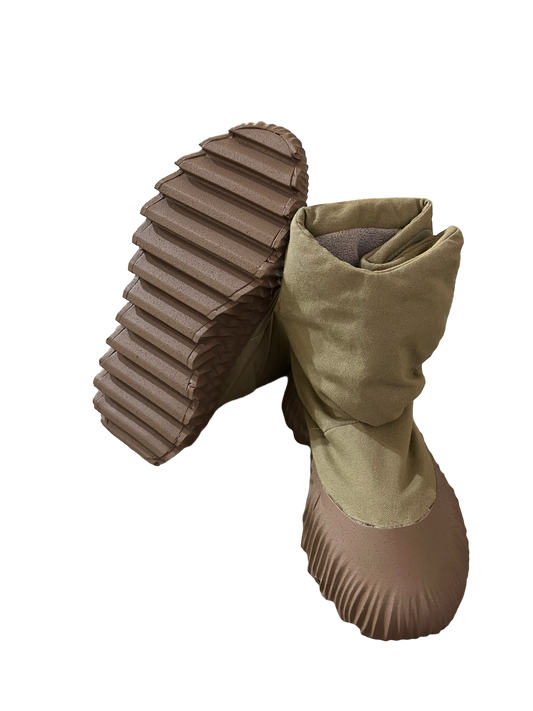 YZY SZN 8 Sherp Padded Sample Boots