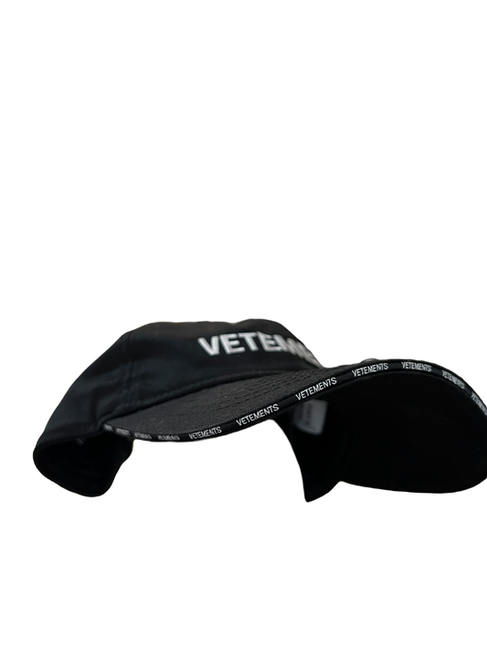 Vetements Logo Hat