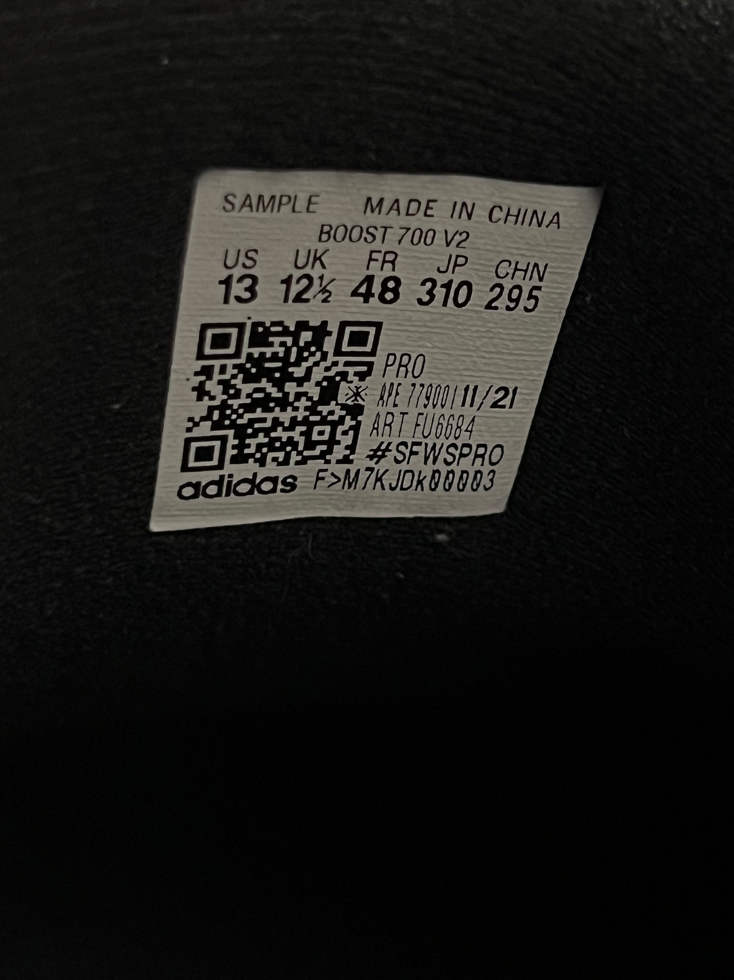 YZY Adidas 700 V2 Vanta Sample