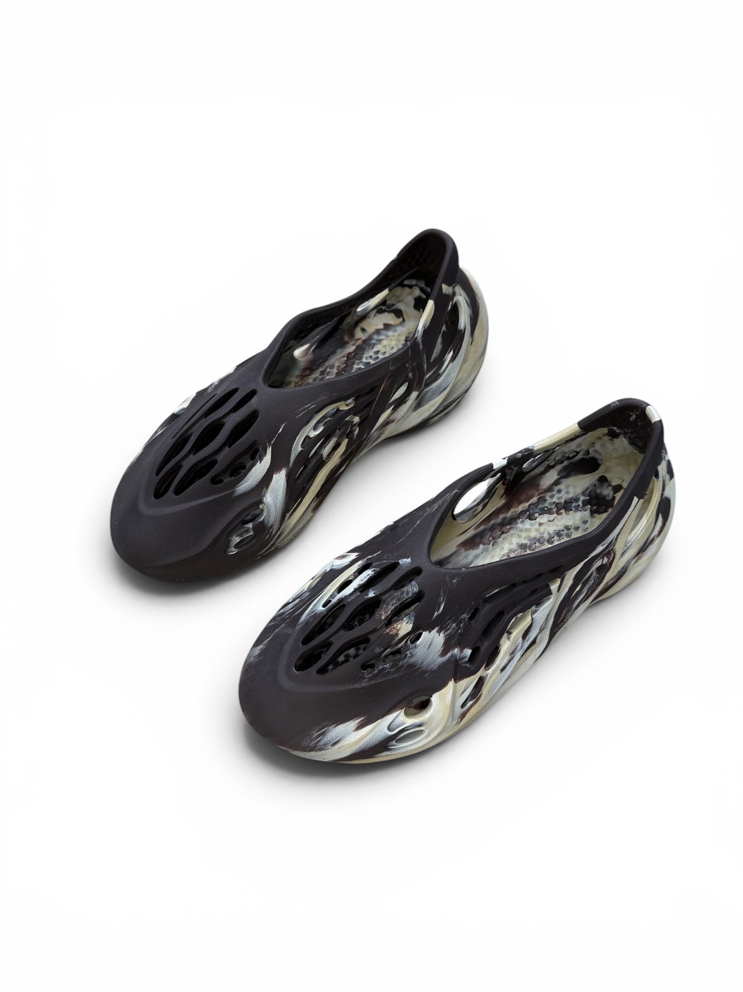 YZY Sample MX FOAM RNR