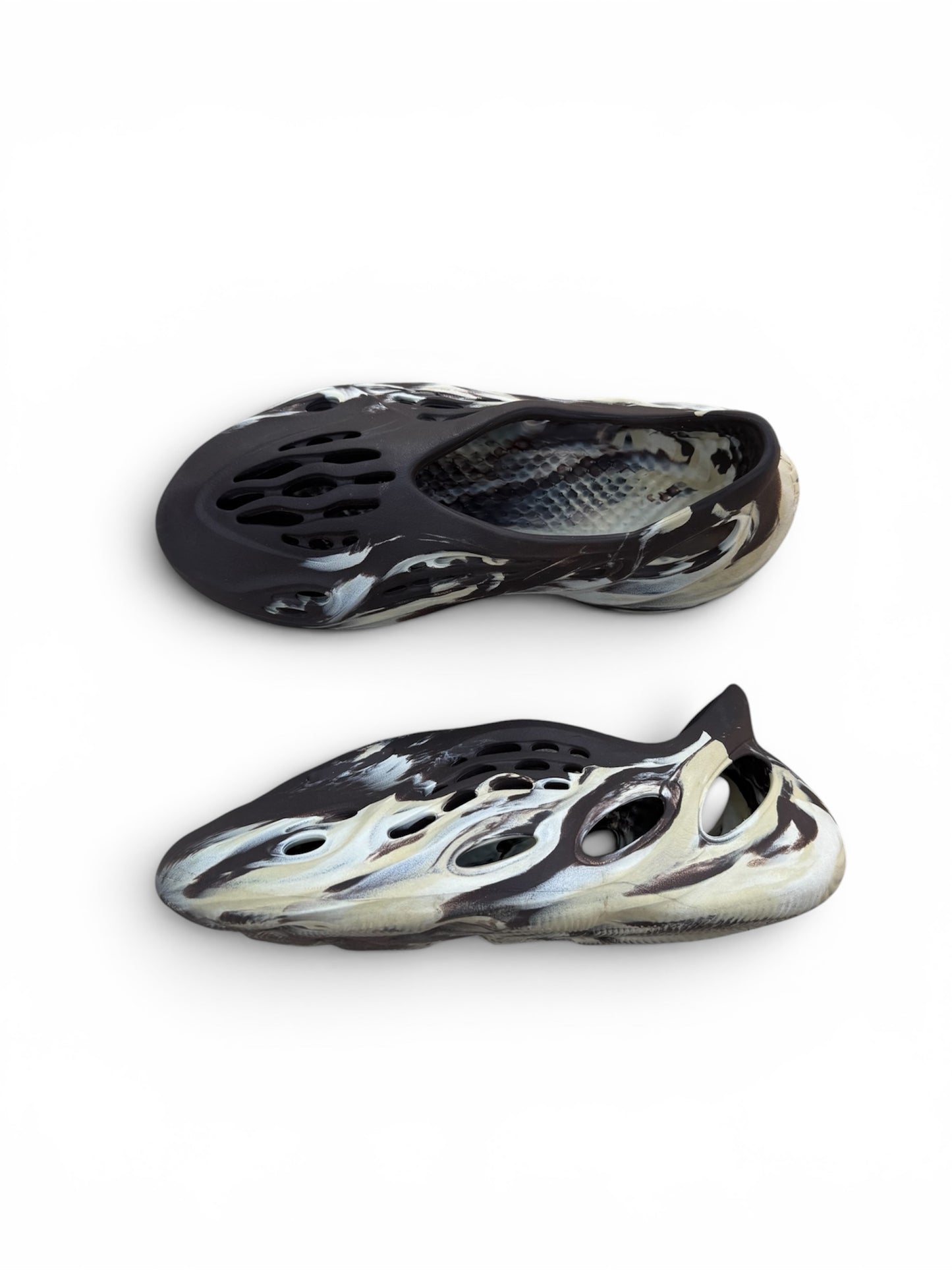 YZY Sample MX FOAM RNR