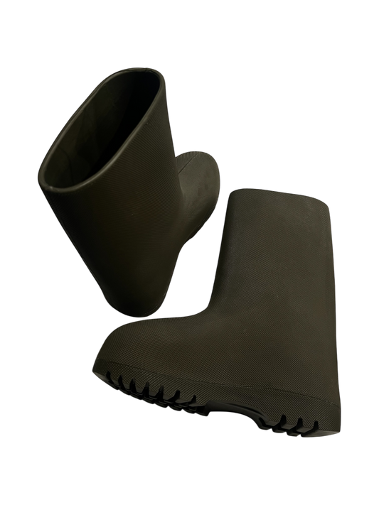 YZY Galosh Boot Sample