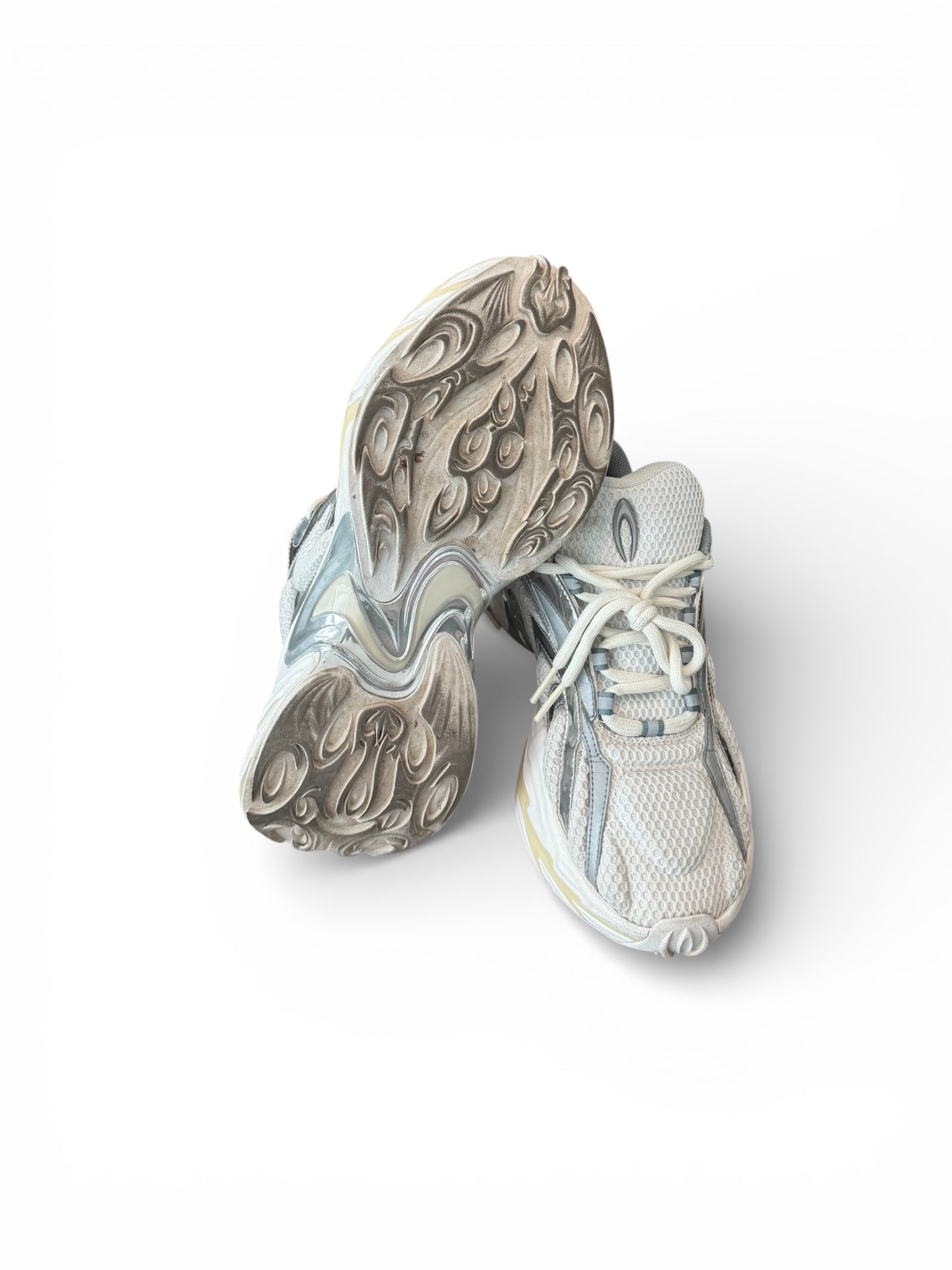 Type Various Zero Sneakers
