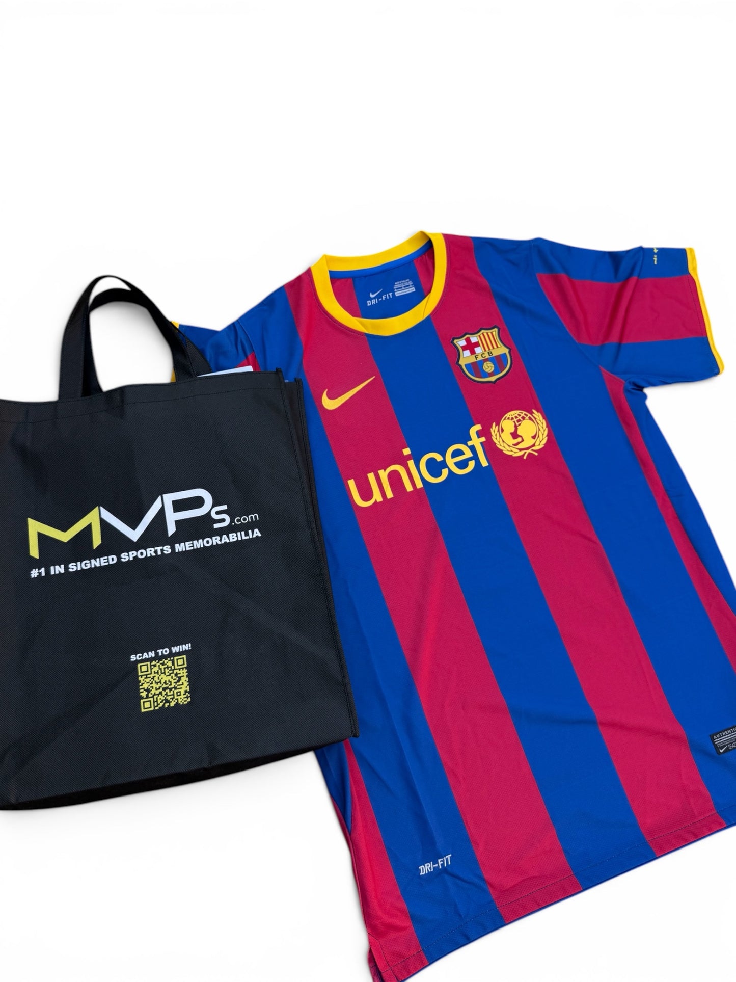 MVPs.com Xavi #6 Signed                  FC Barcelona Jersey