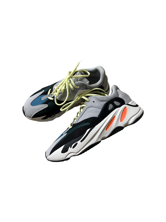 YZY 700 Wave Runner