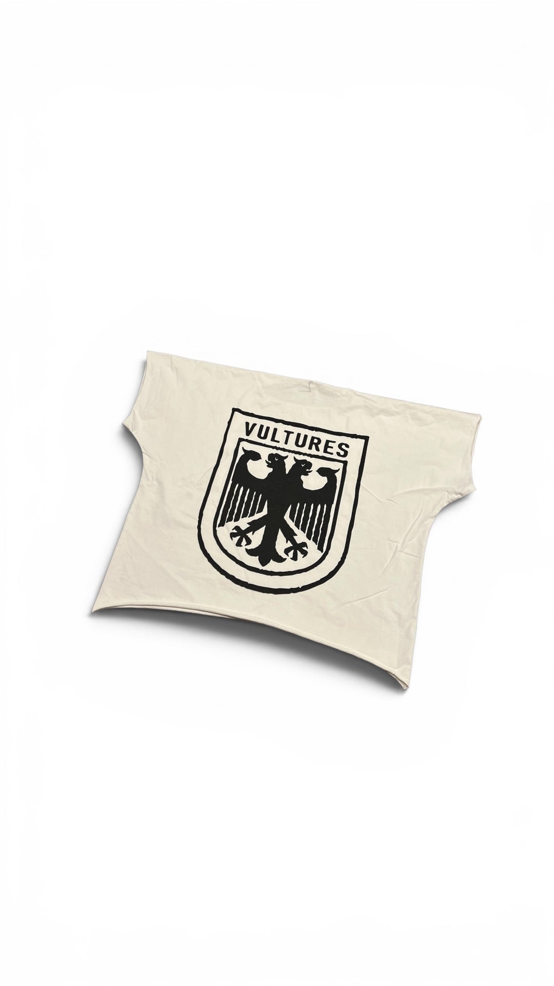 Free vultures tee