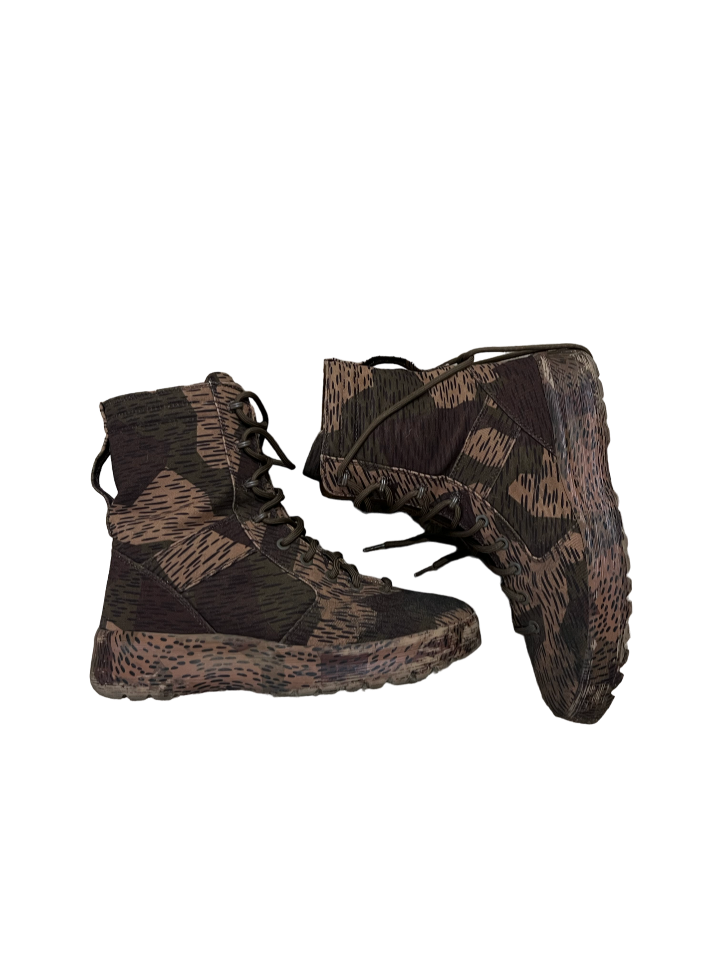 YZY Season 6 Splinter Camo Boots